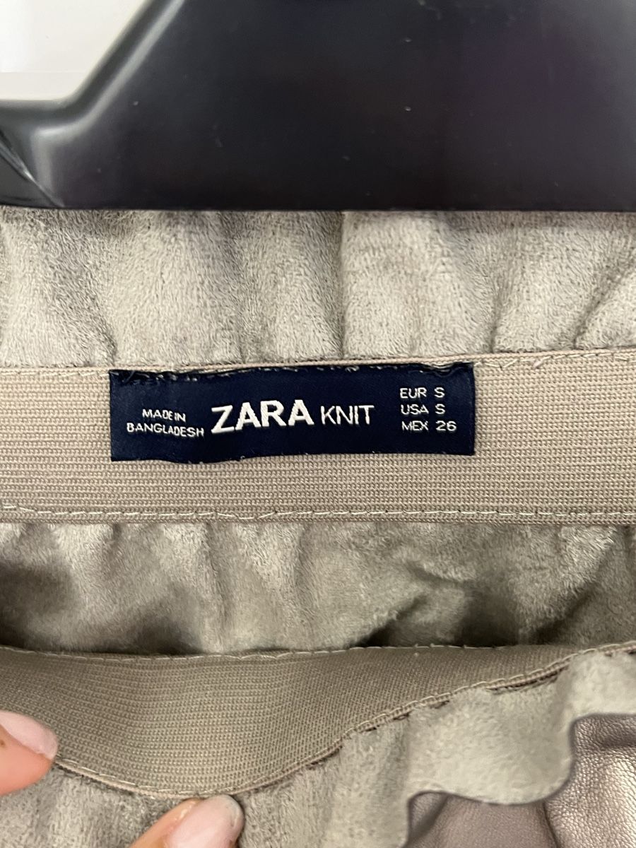 Zara Gonne: Jupe von ZARA – Usato da Jona venduto da n.ferrari 1