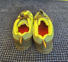 Kinderschuhe Wanderschuhe neongrün Grösse 30 guter Zustand.