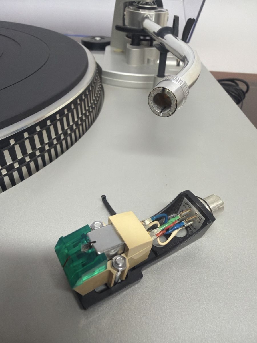 Technics Giradischi: Platine vinyle Technics SL-D3 Direct Drive Automatic  – Difettoso da Bôle venduto da K200C 8