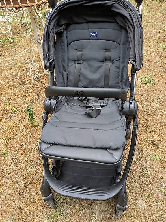 Tous les DVDs: Chicco Buggy Kinderwagen – D'occasion à Binningen par Smile-46 1