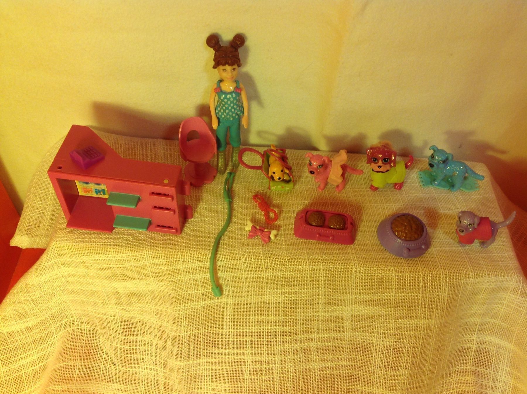 Polly Pocket Spielzeuge: SUPER LOT!! Polly pockets chiens et accessoires – Gebraucht aus Genève von pilarina
