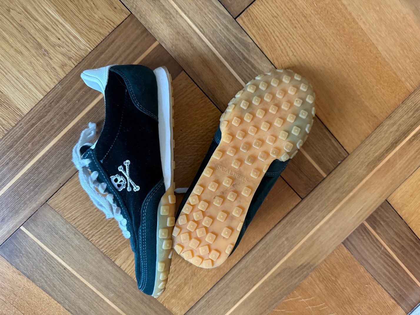 Scarpe da donna: Sneaker samtgrün SCALPERS – Usato da Luzern venduto da 127064 3