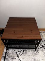 Couchtisch aus Holz und Metall