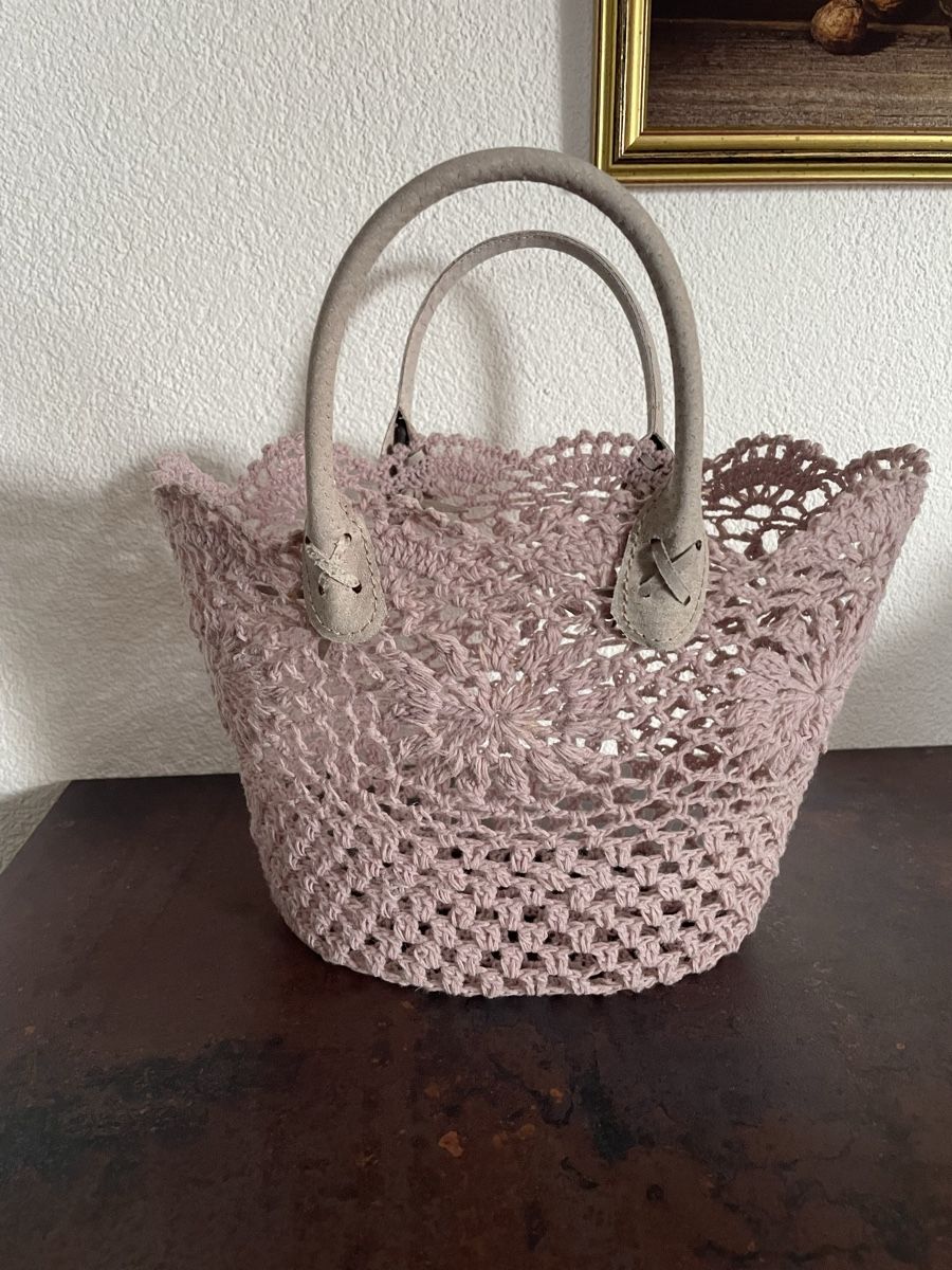 Alle Dekorationen: Dekotasche gehäkelt rosa 30cm – Gebraucht aus Fehraltorf von Nadja0205
