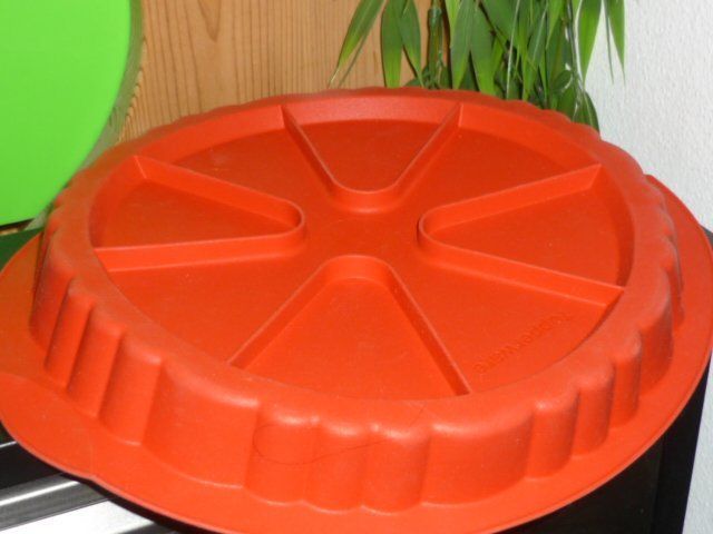 Tupperware Behälter & Ähnliches: TUPPERWARE 1 MAL GEBR. – Gebraucht aus St.Gallen von Anso 1
