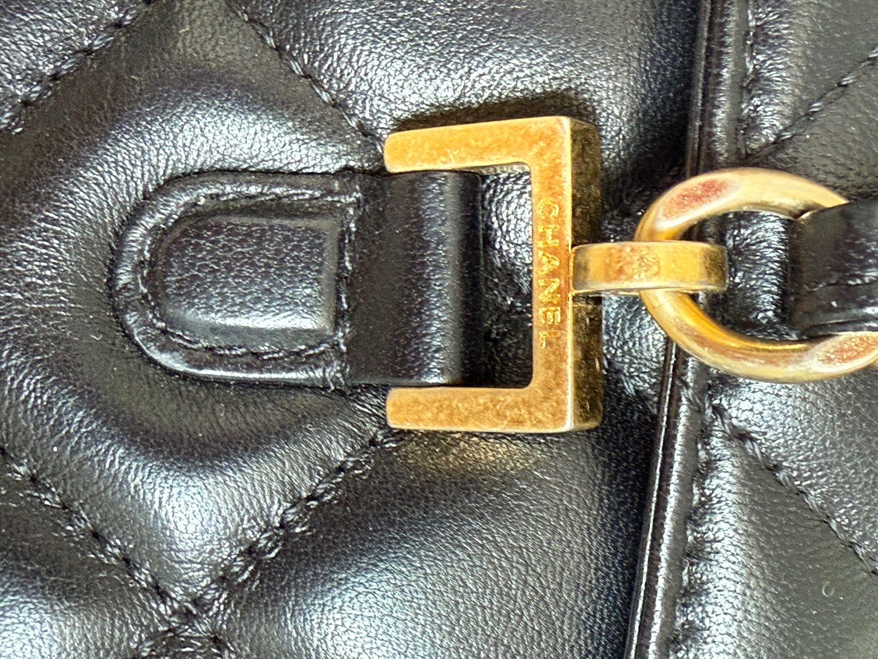 Chanel Borse da donna: Chanel - Elegante Tasche aus schwarzem, gestepptem Lammleder – Usato da Zug venduto da MyraTho 5