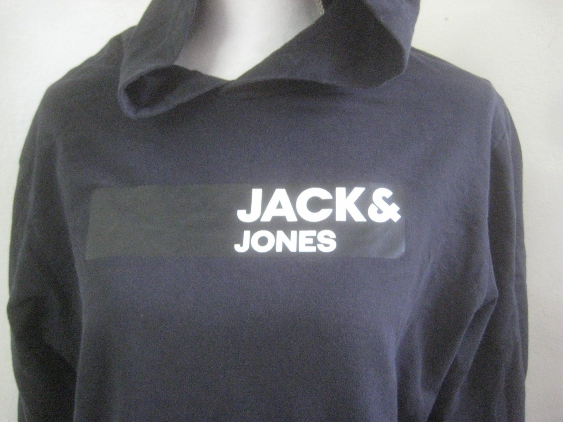 Jack & Jones Pullover & Sweatshirts: HERREN   KAPUTZEN PULLOVER – Gebraucht aus Uster von flocke1 1