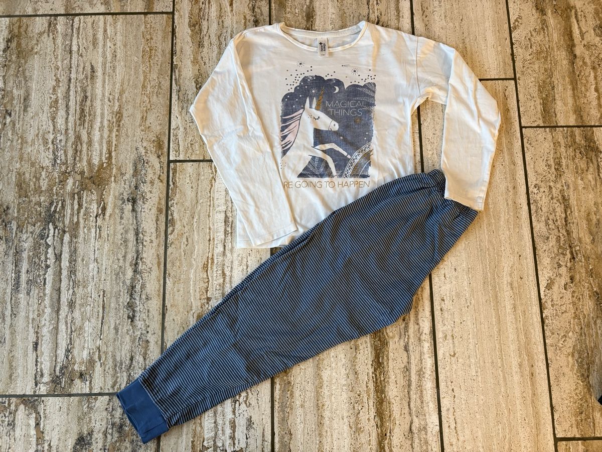 Naturaline Pyjamas & Ähnliches: Pyjama Mädchen Grösse 134/140 – Gebraucht aus Nürensdorf von Yellowstone09 5