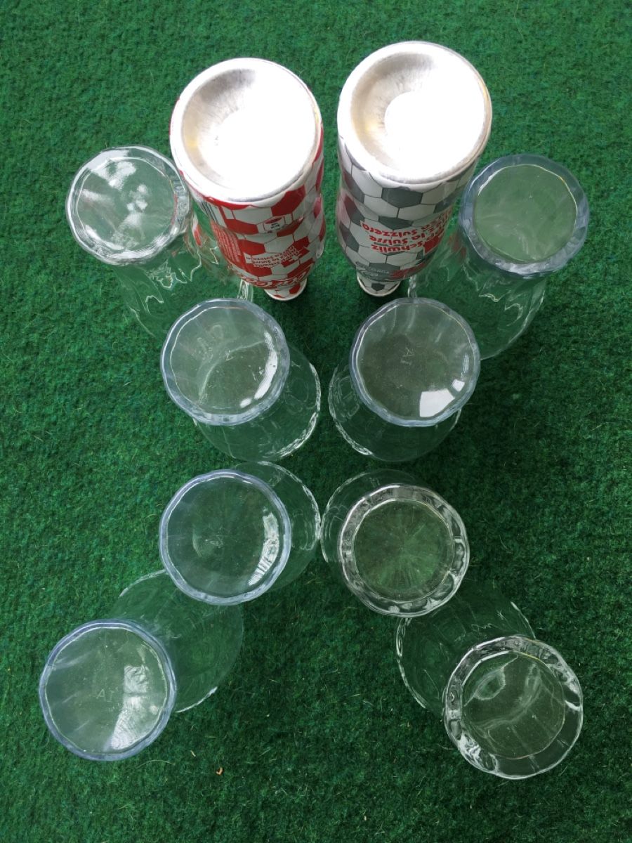 Coca-Cola Bicchieri: 8 Coca Cola - Gläser mit 2 Flaschen – Usato da Wangen b. Olten venduto da Finolino28 4