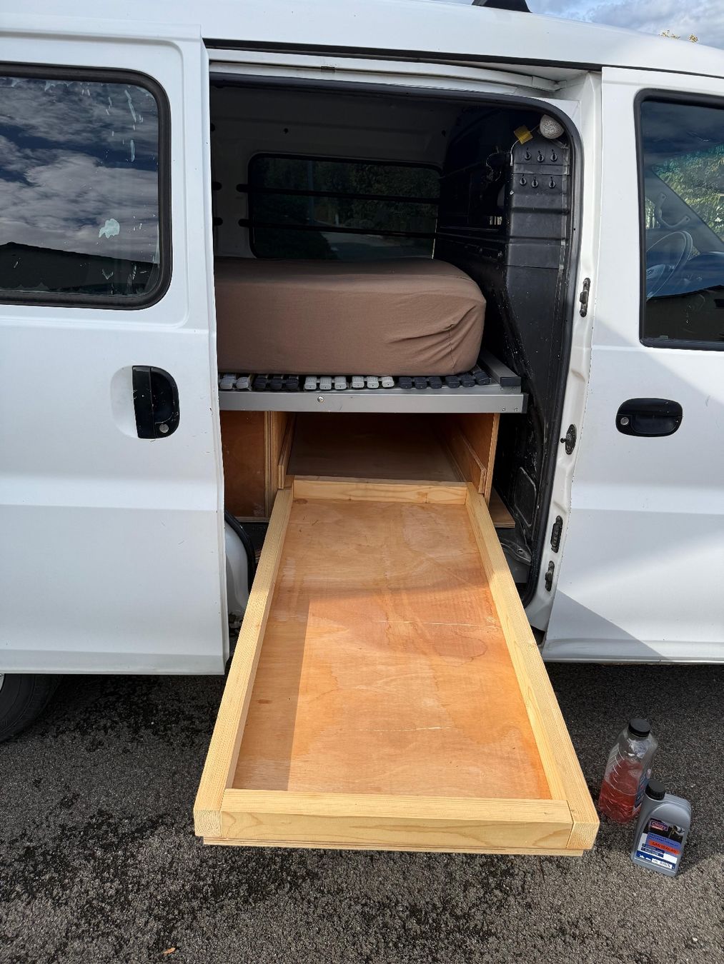 Mobilhome: Camping Ausbau Holz mit Schubladen – Gebraucht aus Zollikofen von APG50 2