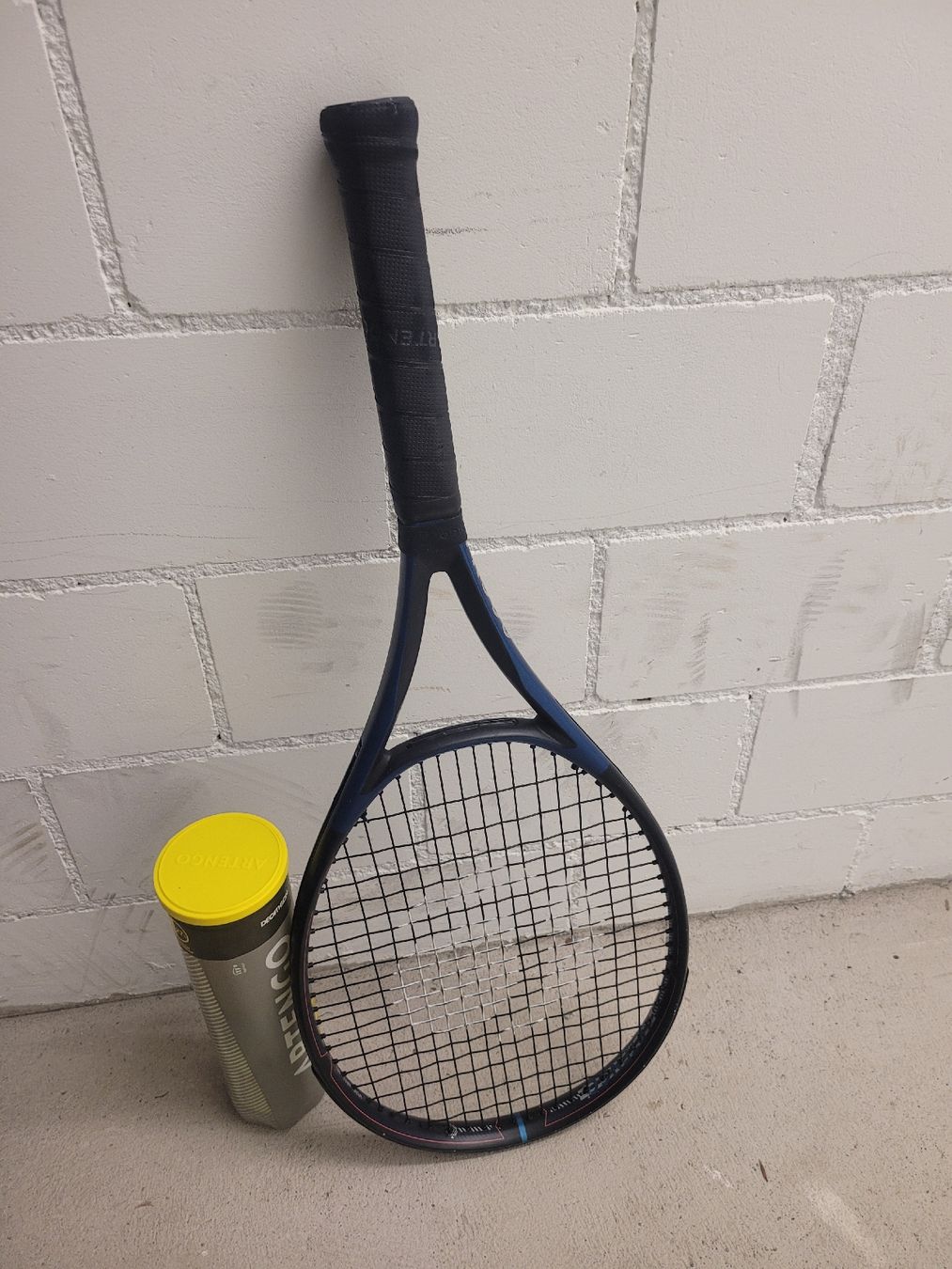 Racchette: Tennis Racket + Ball – Usato da Zürich venduto da kyi_2rnz