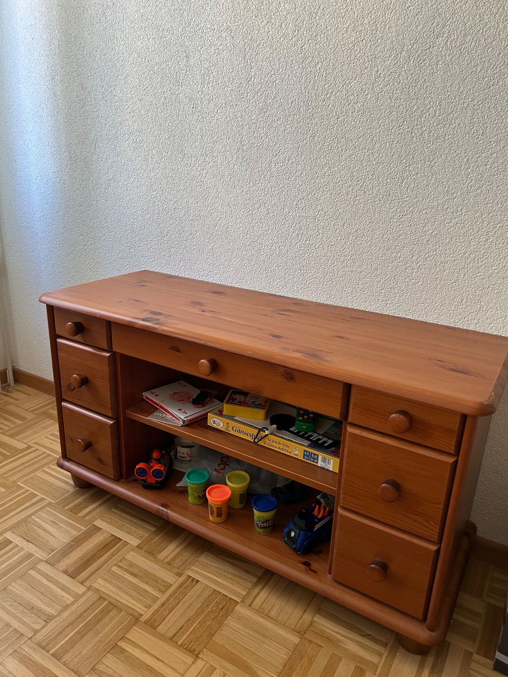 Commodes: Kleine Holzkommode – D'occasion à Zürich par erm_26gh