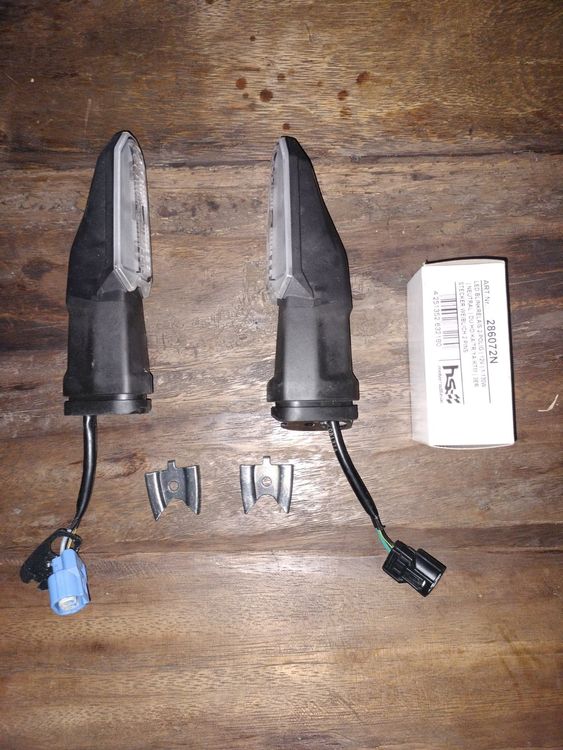 Jeu De 2 Clignotants Avant Certifiés E Pour Kawasaki GPZ 1100, 750, 550, 400 - Avec Ampoule Et Câble - Remplacement D'origine - 6