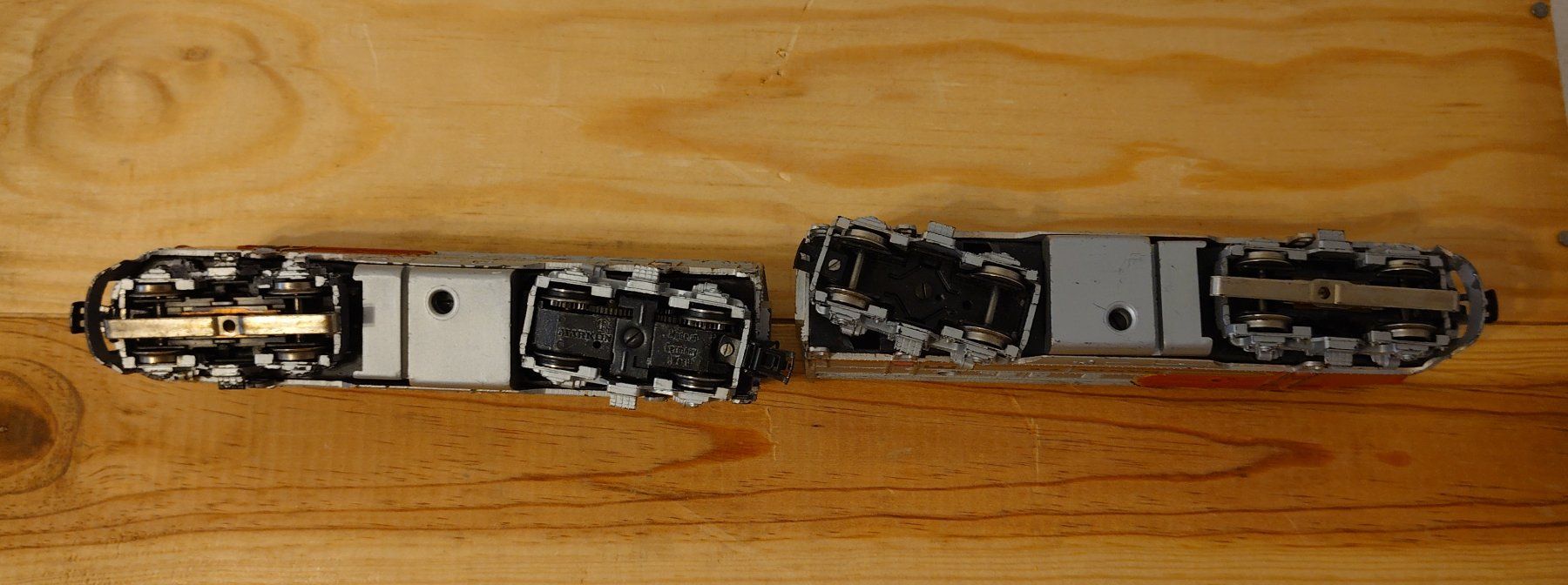 Märklin Modellini di ferrovie: Marklin Santa Fe Lok Doppellok – Usato da Allschwil venduto da Swisstoybox 2