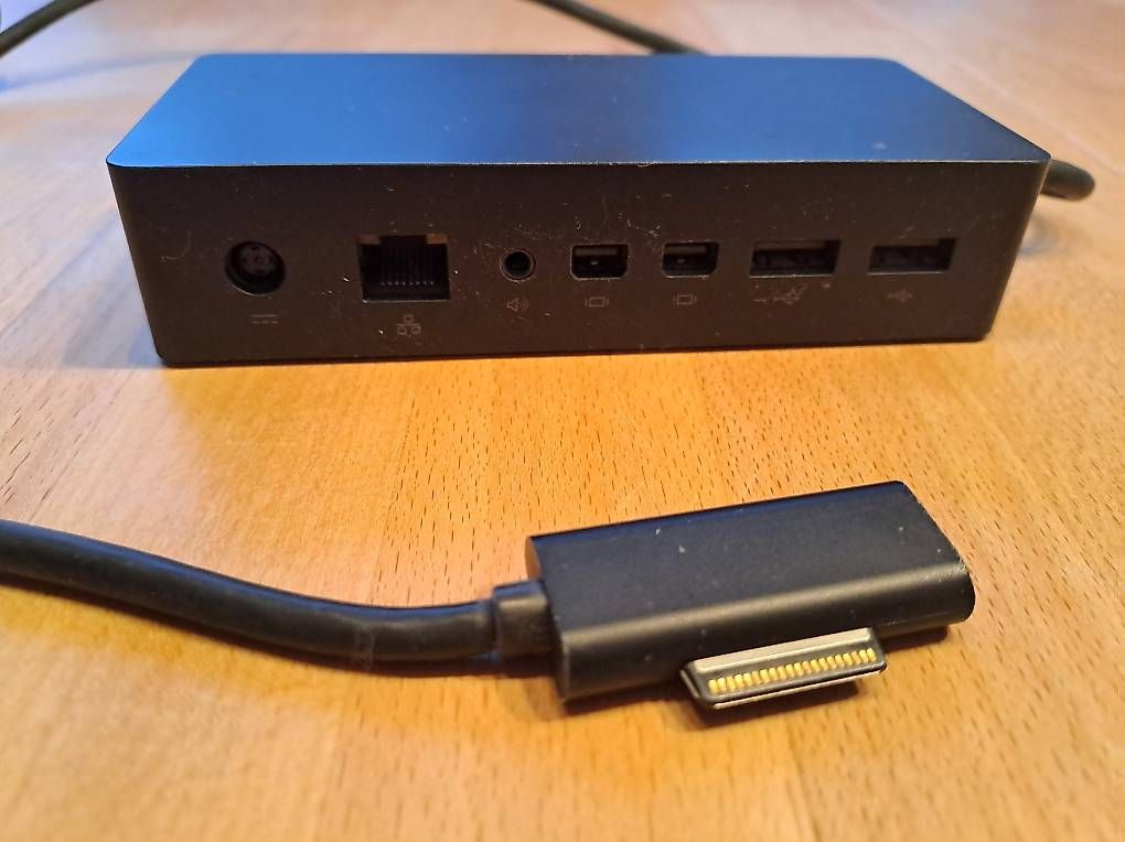Microsoft Docking station: Microsoft Surface Dock, Original-Netzteil, DisplayPort-Kabel – Usato da Galgenen venduto da Sisa05 1