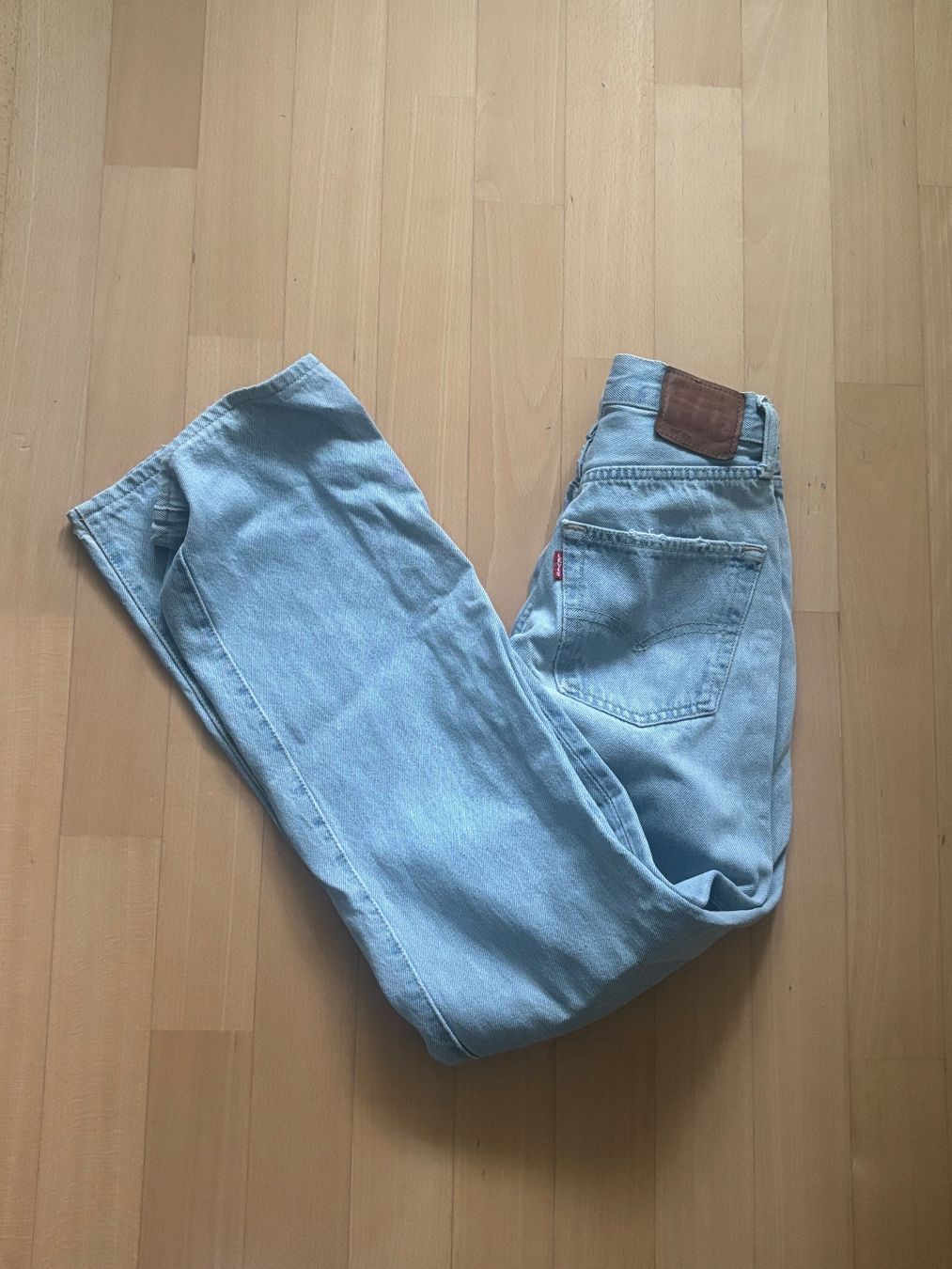 Levi's Jeans: Levi’s 501 jeans – Nuovo (secondo la descrizione) da Veyrier venduto da scheang