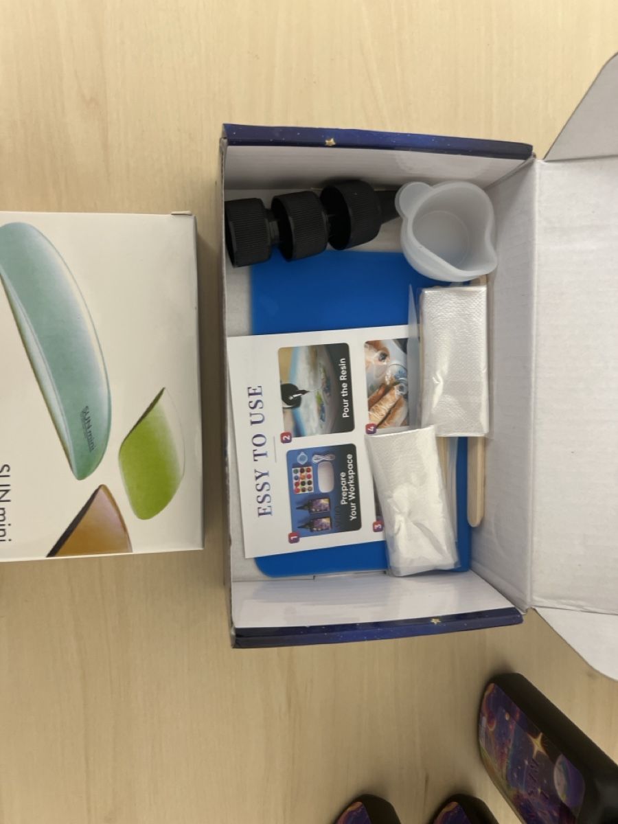 Tutte le decorazioni: UV Resin Klarlack mit Mini UV Lampe – Nuovo (secondo la descrizione) da Oberentfelden venduto da Bari91 3