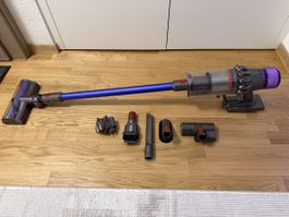 Dyson V11 absolute 