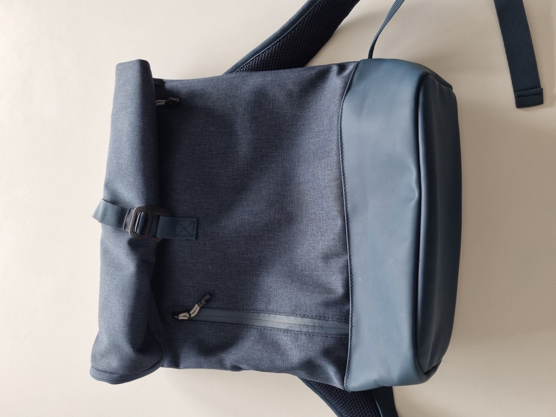 Zaini: Rucksack Rolltop RV neu – Nuovo (secondo la descrizione) da Sutz venduto da Dalilea 2