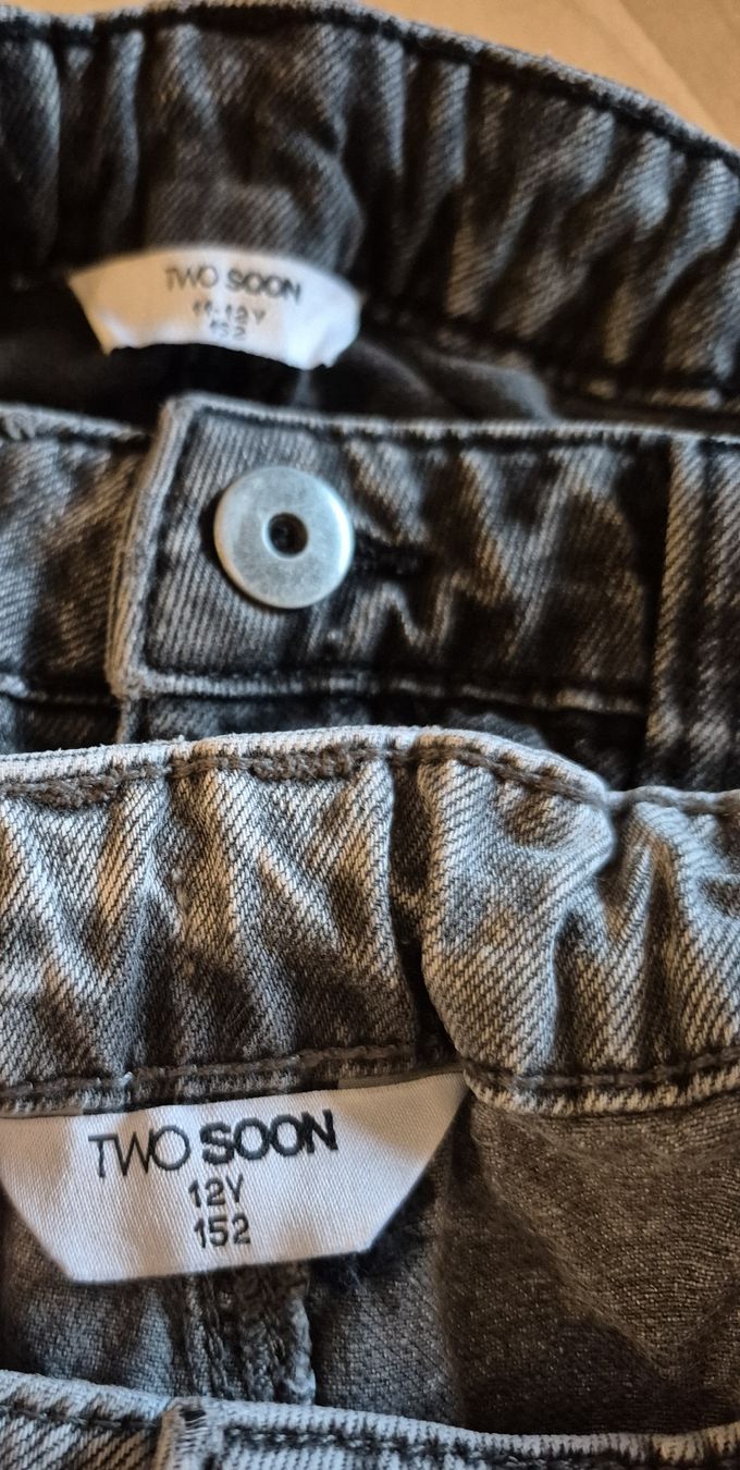 Lotti & Set di vestiti: Set 152 Pullis Jeans Trainerhose – Usato da Silvaplana venduto da suwiss22 3