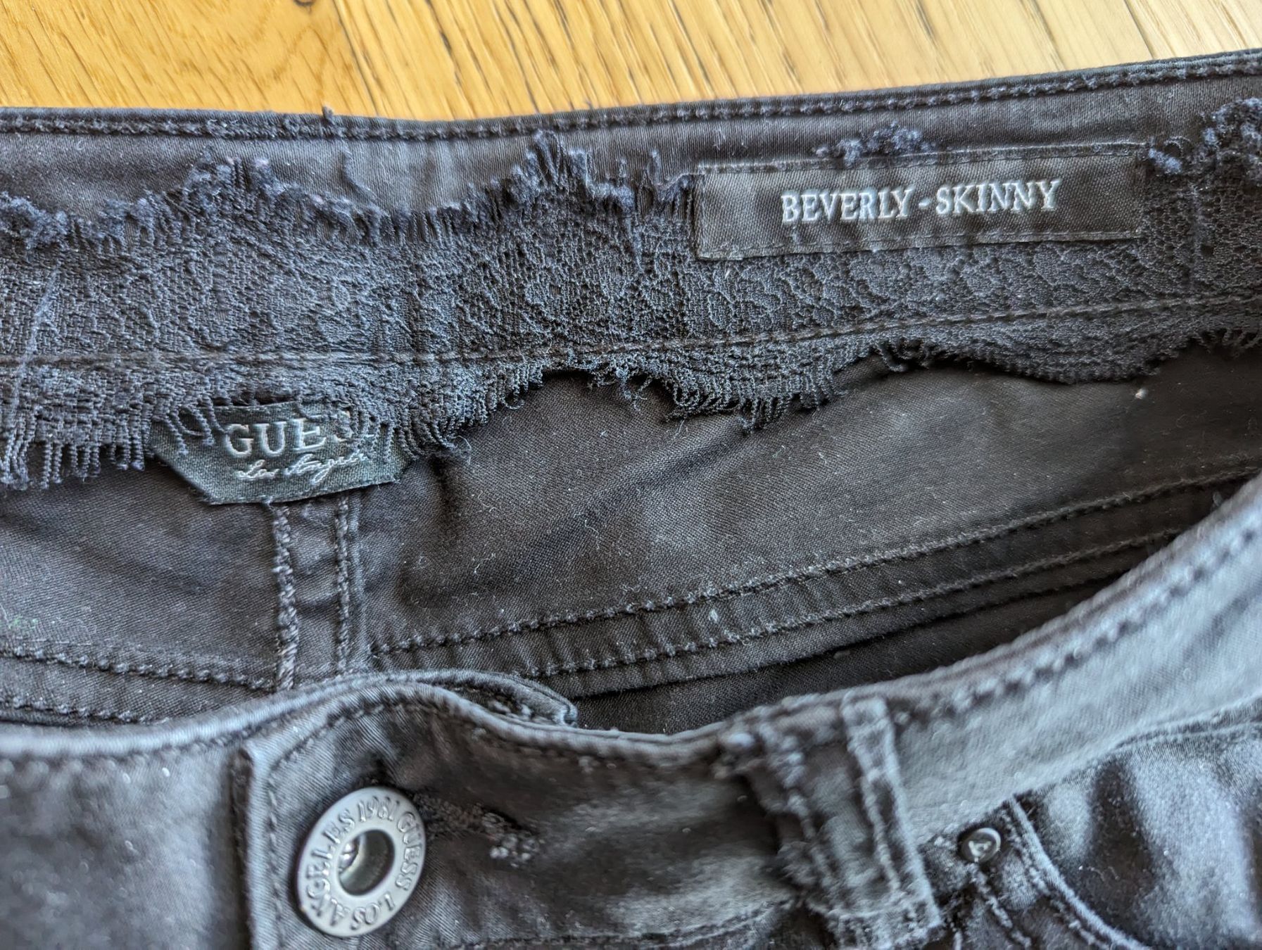 Guess Jeans: Guess Hose – D'occasion à Wallisellen par Taurusit 3