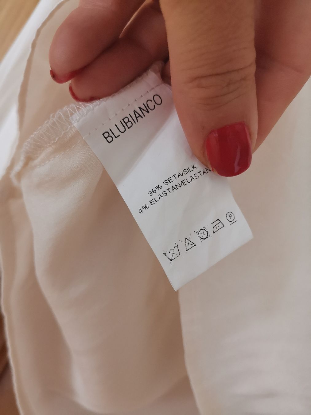 Camicette: Blubianco, Milano, Seidenbluse  – Usato da Uerikon venduto da pink_flamingo 4