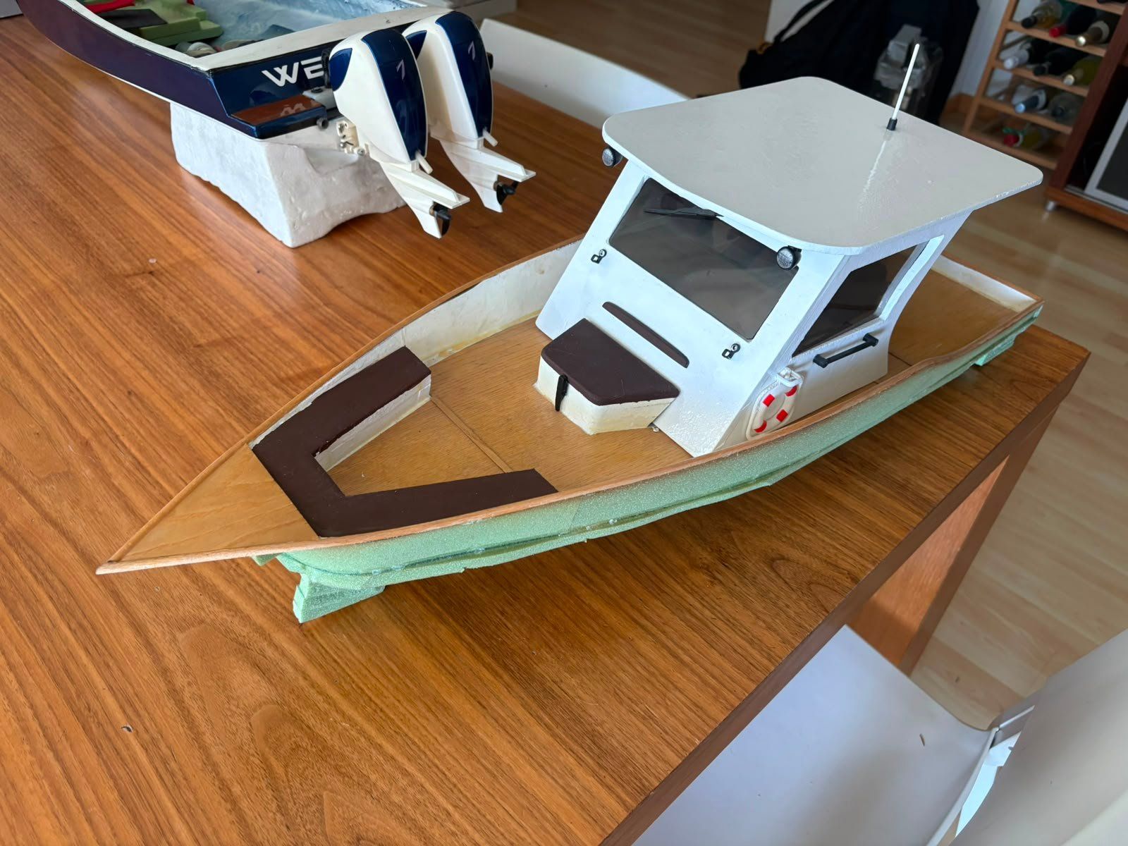 Modellismo RC: Einzigartiges Center-Console RC Boot mit Twin Aussenborder – Usato da Oetwil an der Limmat venduto da Dudel 6