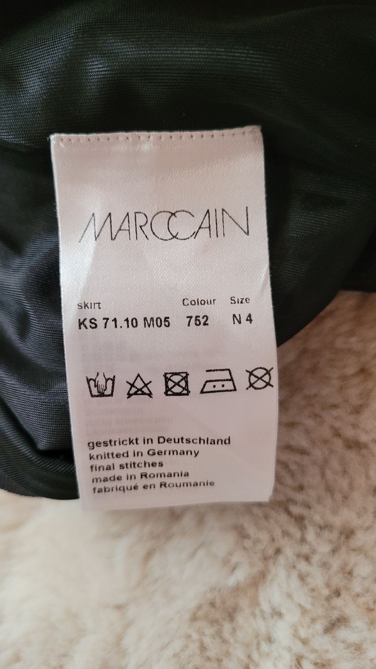Marc Cain Gonne: Bleistiftrock schwarz mit Muster Grösse L 40 stretch – Usato da Horgenberg venduto da Klatschmohnmaria 1