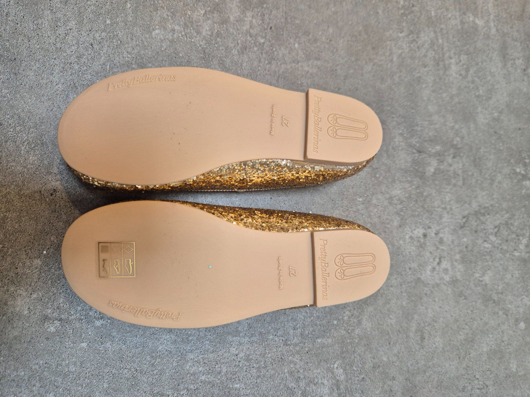 Scarpe per ragazze: Petit Ballerina gold 27 – Usato da Goldach venduto da Intertainmentme 1