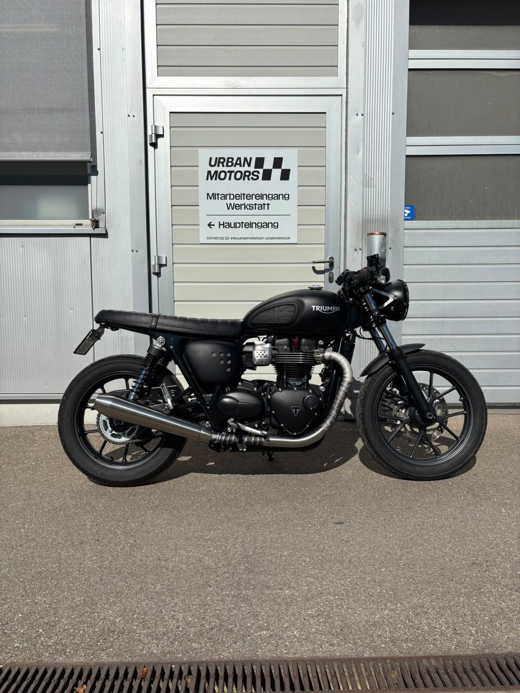 Triumph Strada: Triumph Street Twin 900 – Usato da Muri b. Bern venduto da UrbanMotors