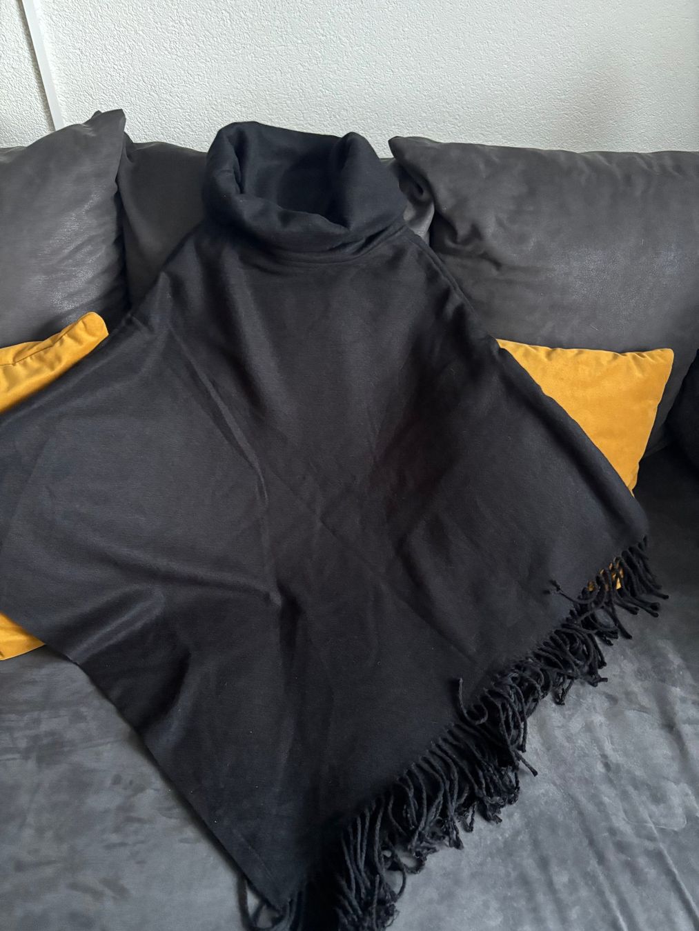 Autres vêtements femmes: OBJECT Poncho neuwertig – Neuf (Voir description) à Merishausen par yourdream 3