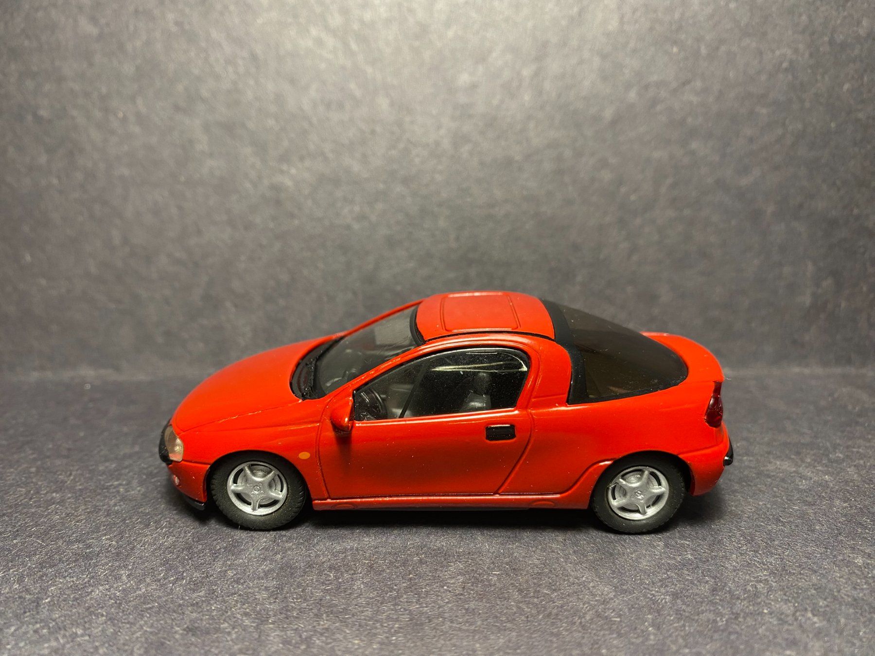 Schuco Modellini d'auto: Opel Tigra - Schuco - Made in Germany – Usato da Spiez venduto da Mlandcruiser