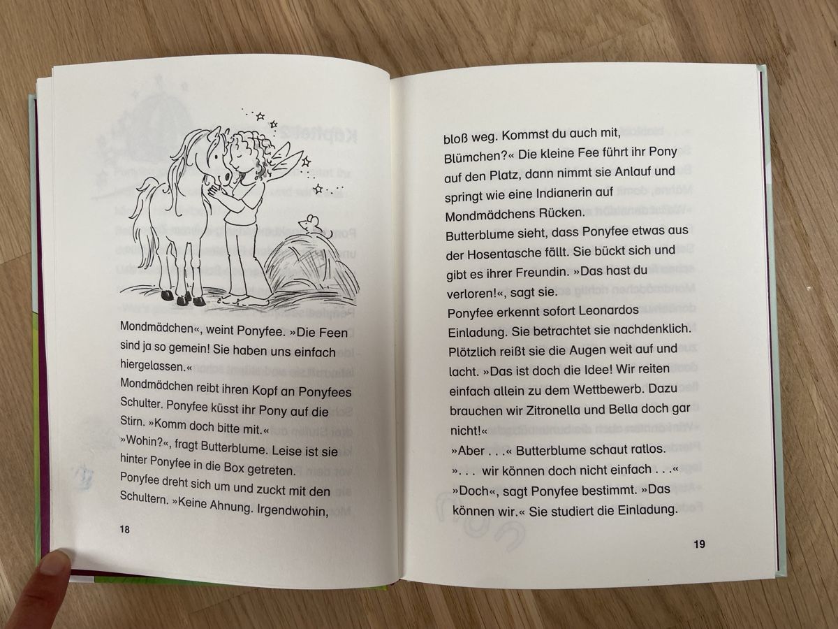 Libri: Buch Hier kommt Ponyfee! – Usato da Lützelflüh-Goldb venduto da N.H. 3