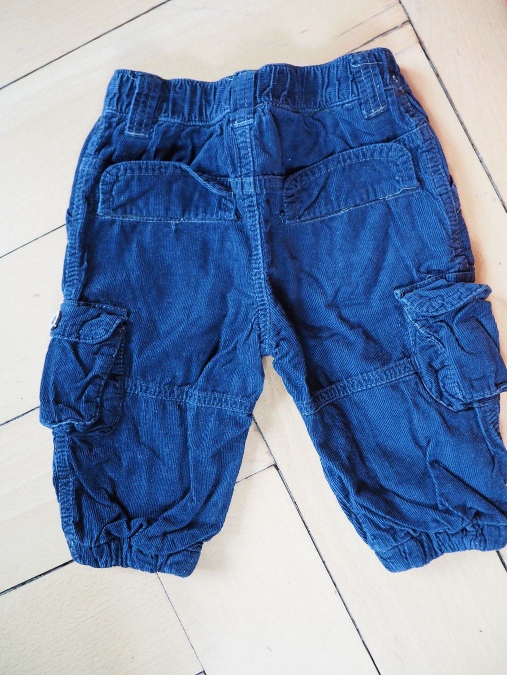 Pantaloni: Smile 68 Cordhose gedecktes blau – Usato da Oensingen venduto da katepe 1