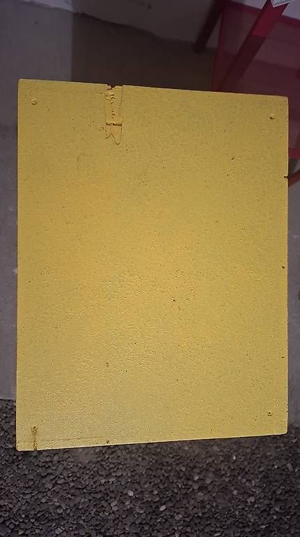 Casse di trasporto: Umgebaute Harasse mit Rädern, bemalt – Usato da Winterthur venduto da Draco44 3