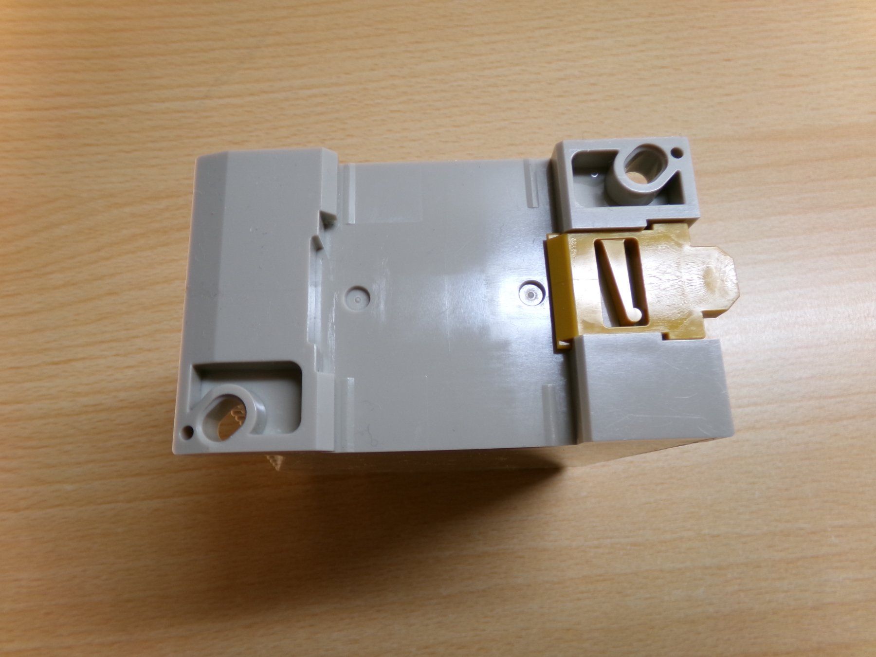 Omron Componenti elettronici: Netzteil 24VDC 0,6A Omron – Usato da Hombrechtikon venduto da Maloev17 6