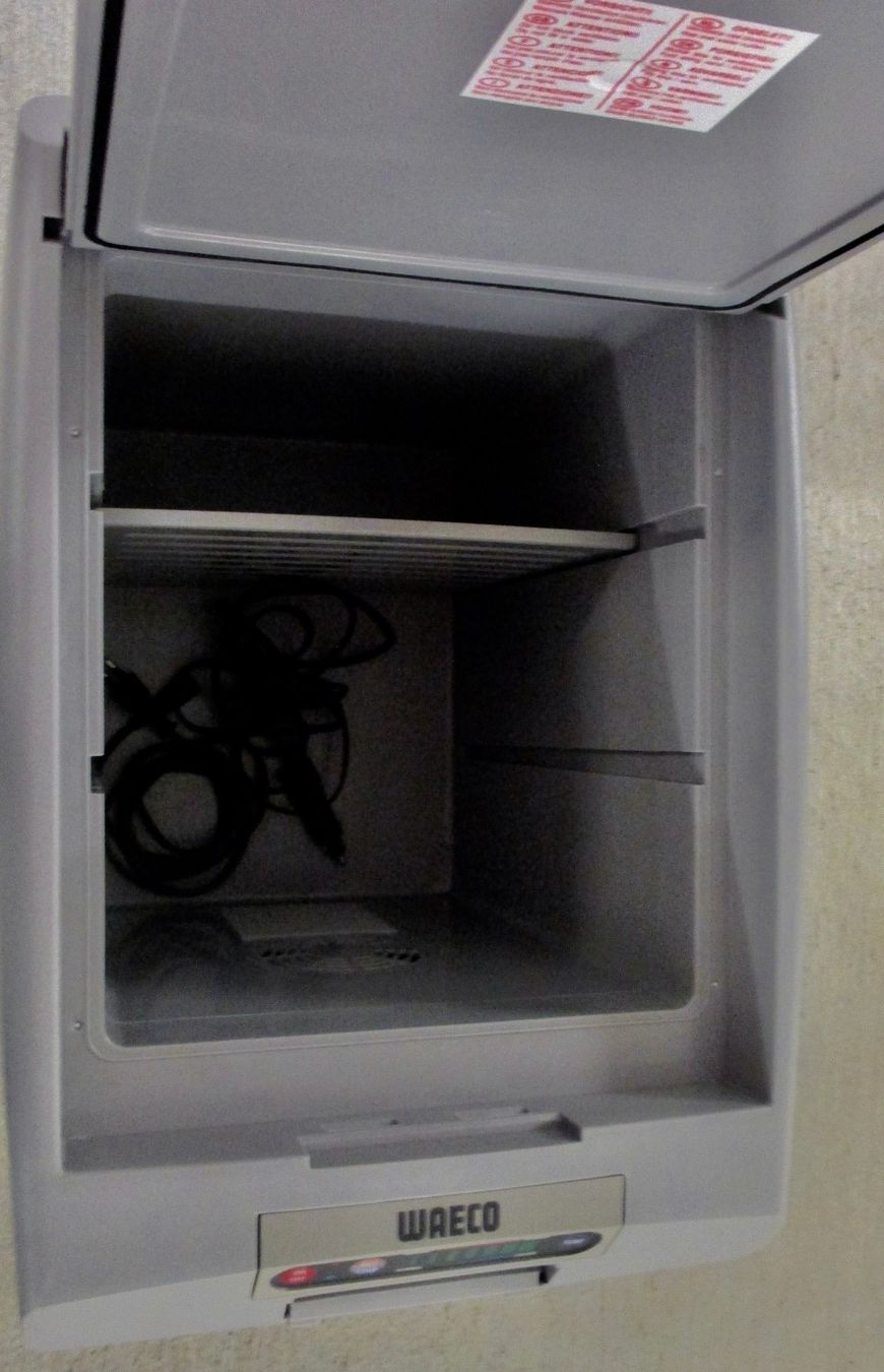 Waeco Frigoriferi & Refrigeratori: Waeco Tropi Cool Kühlbox – Usato da Hefenhausen venduto da Hase9 2