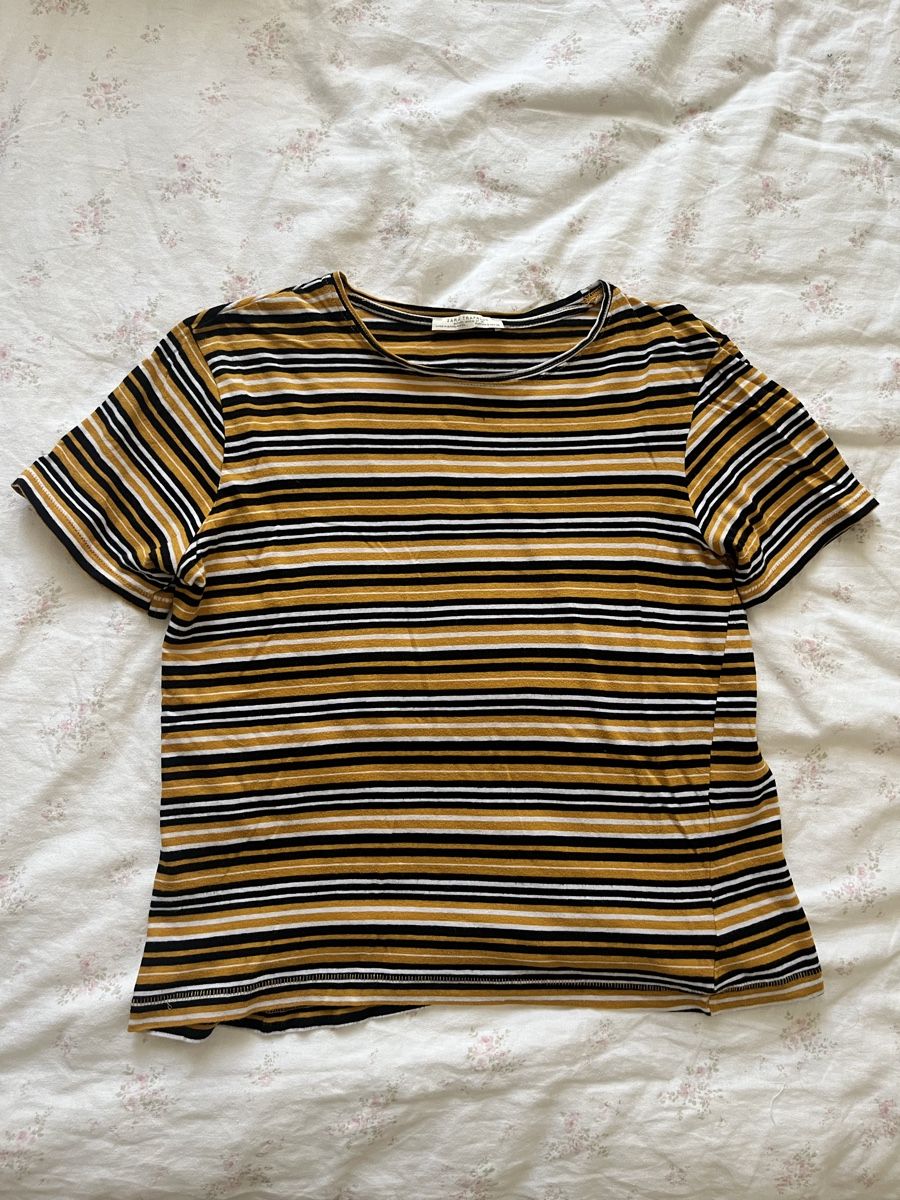 Zara T-shirts: T-Shirt gestreift – D'occasion à Zürich par ana_j7lv