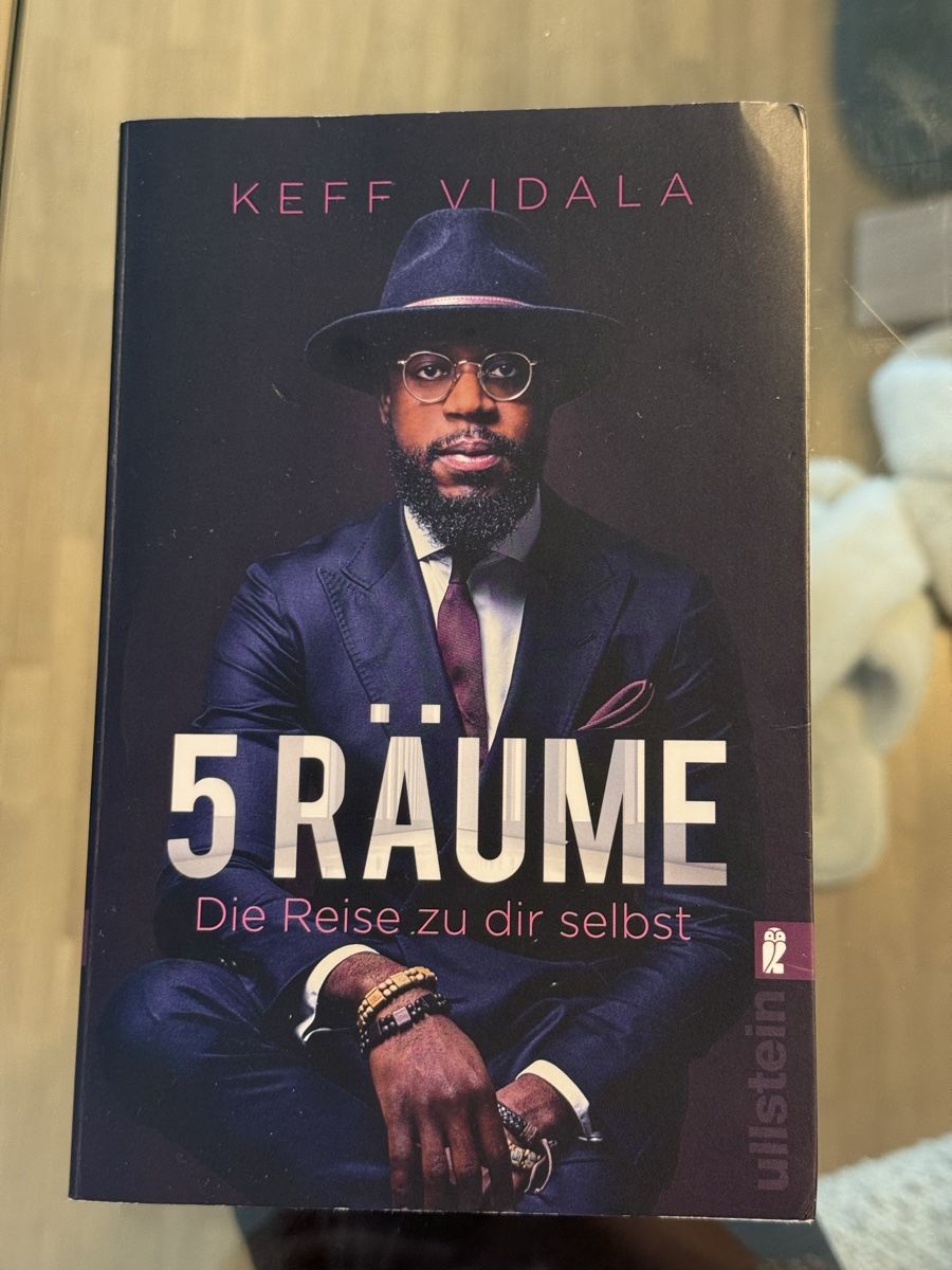 Libri: 5 Räume - Keff Vidala – Usato da Koppigen venduto da _f.n_