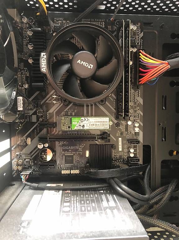 Amd PC: Schöner Desktop – Usato da Othmarsingen venduto da Ivo111