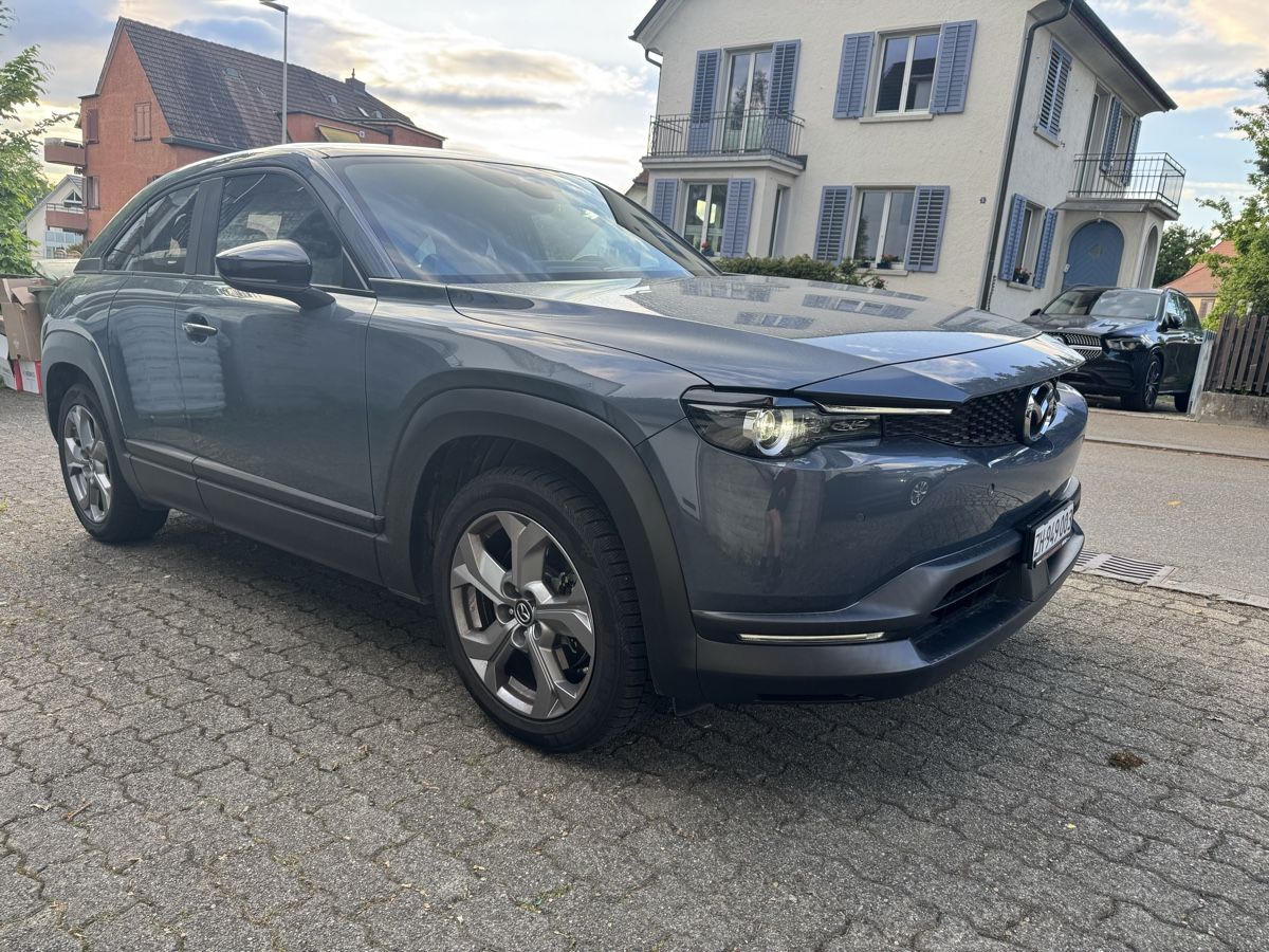 Mazda Automobili: Mazda MX-30 e-Skyactiv Ambition Plus, wenig Kilometer – Usato da Wallisellen venduto da Topsy0 1