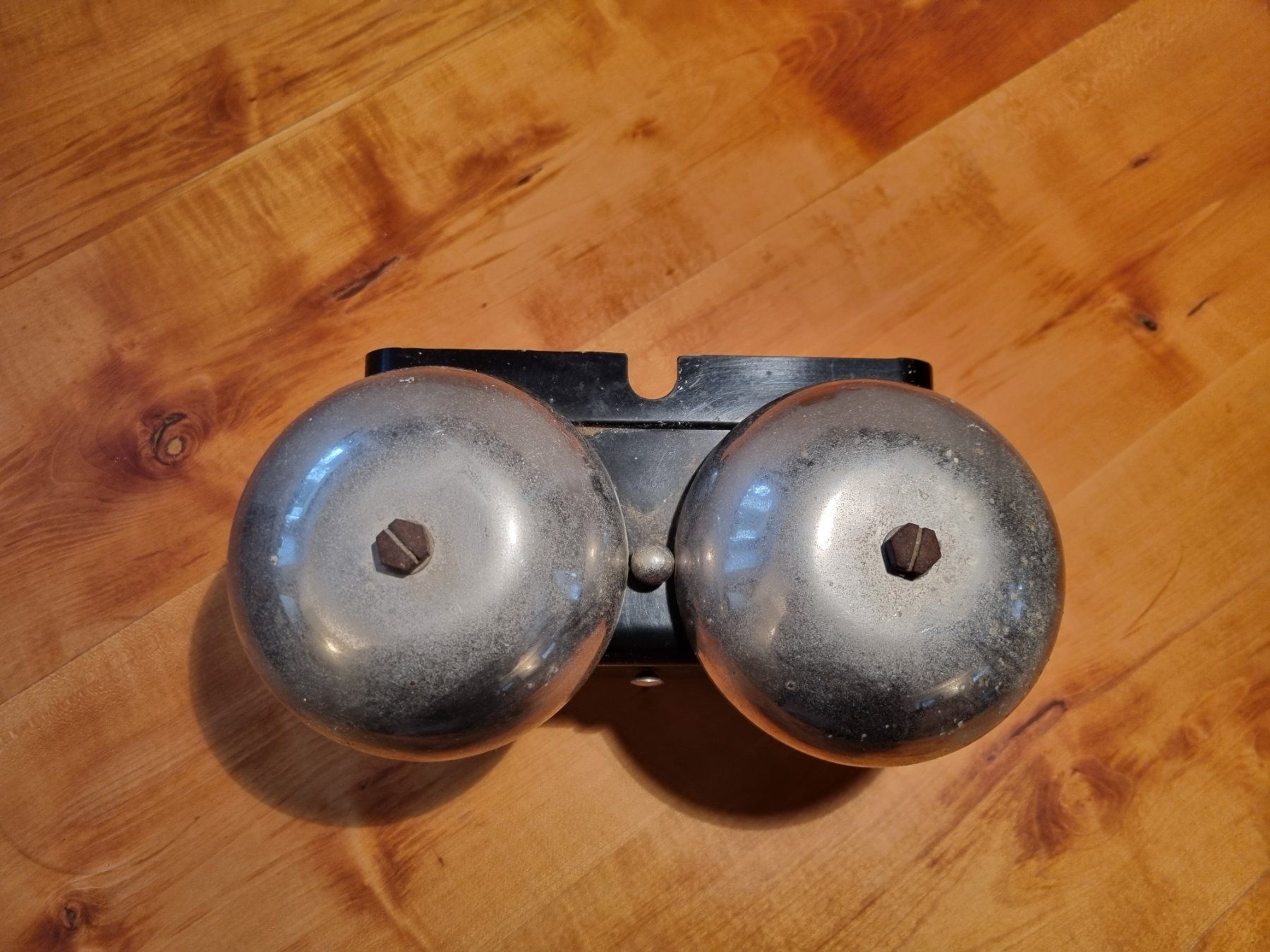 Campanacci mucche: alte Telefon-oder Haustürglocke von 1952 – Usato da Fürstenaubruck venduto da PizBeverin2018 4