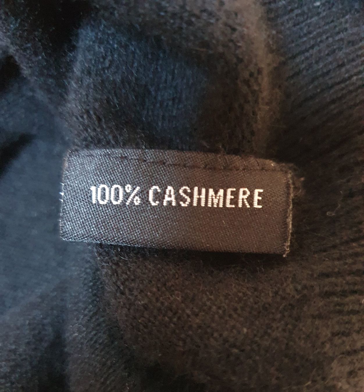 Jj Benson Maglioni & Felpe: Schwarzer Kurzarmpullover 100% Kaschmir, Gr. S, Jj Benson – Usato da Teufen AR venduto da pischa 4