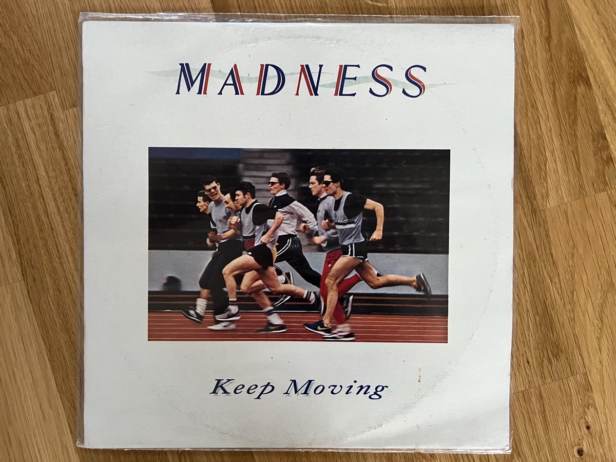Schallplatten: Madness "Keep Moving" Vinyl-Single – Gebraucht aus Basel von clembou