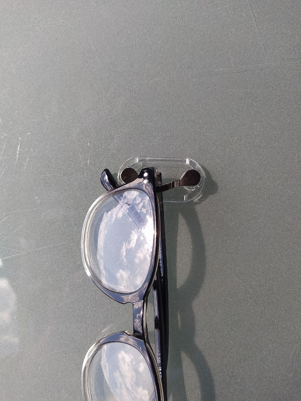 Supporti a parete: Brillenhalter - Brillenclip Magnetisch – Nuovo e nell'imballaggio originale da Weiningen ZH venduto da Vitanyi 3