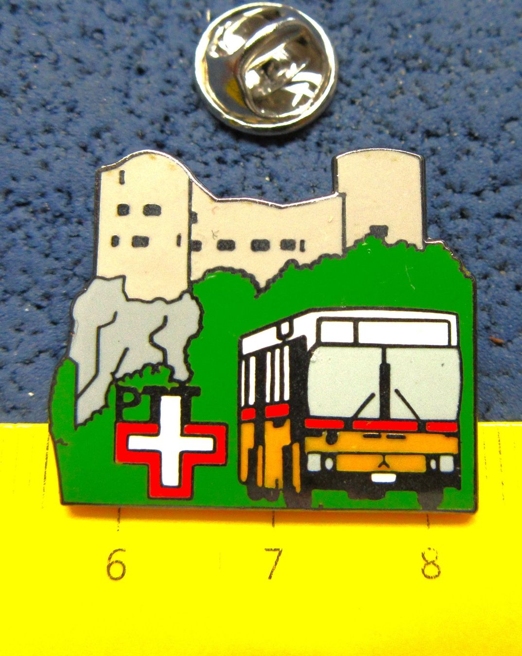 Swiss Plaketten & Abzeichen: POSTAUTO BASELLAND UND SOLOTHURN PIN ENAMEL METALIC – Gebraucht aus Ettingen von Hausi4711
