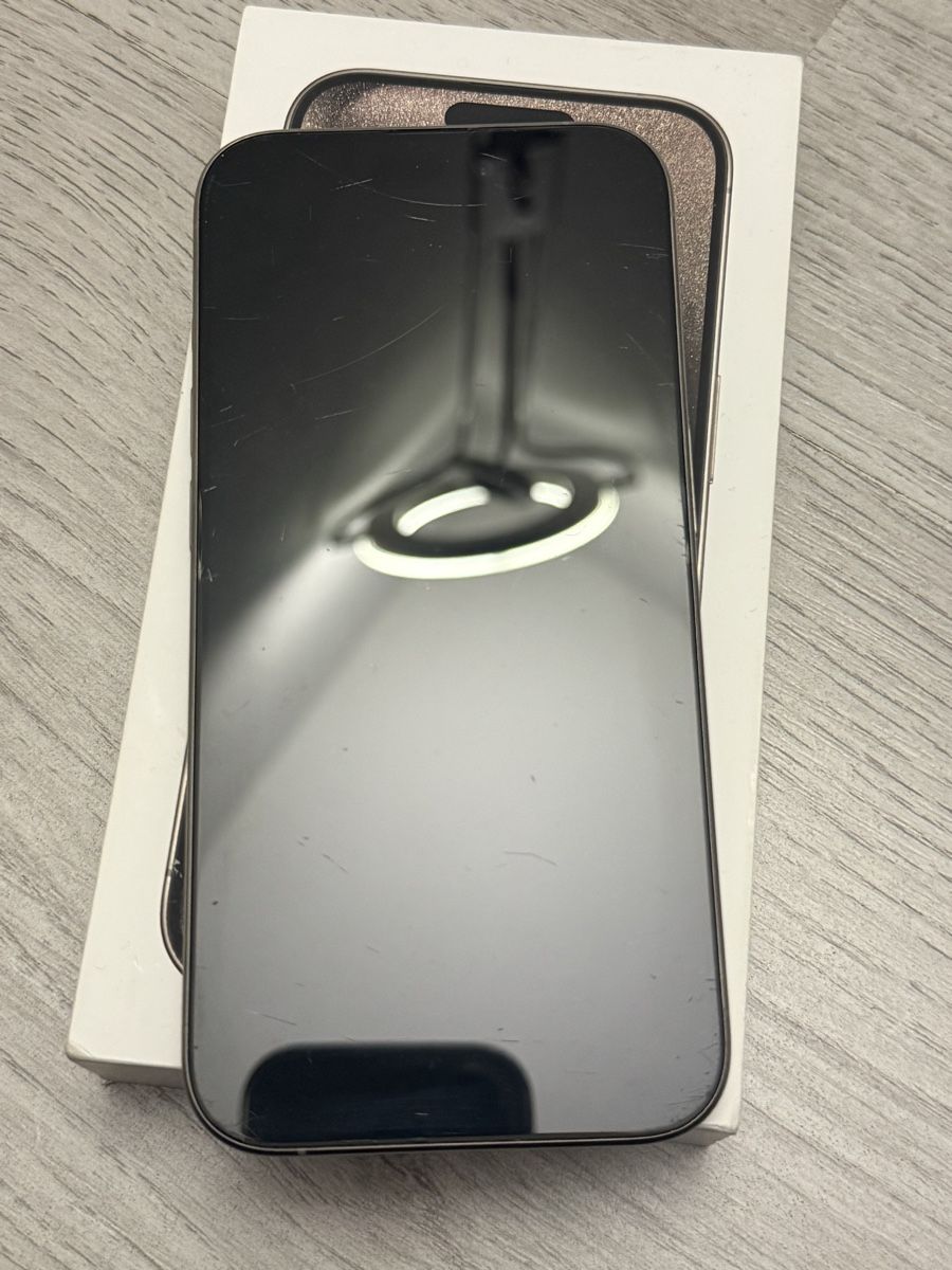 Apple Telefoni cellulari / Smartphones: IPHONE 15 PRO – Usato da Biel/Bienne venduto da baj_r2fk 4