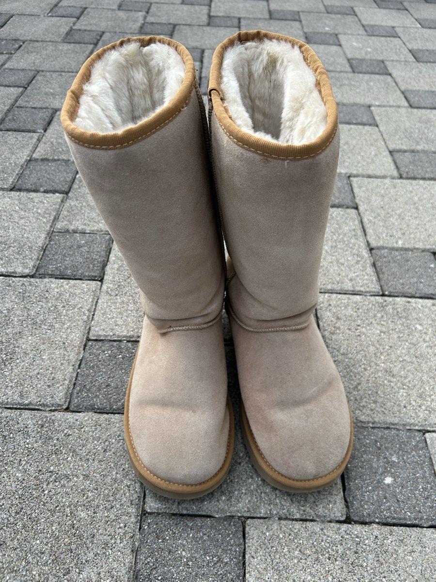 Ugg Damenschuhe: Ugg Boots hellbraun Grösse 40 – Gebraucht aus Wila von mic_xg2f 1