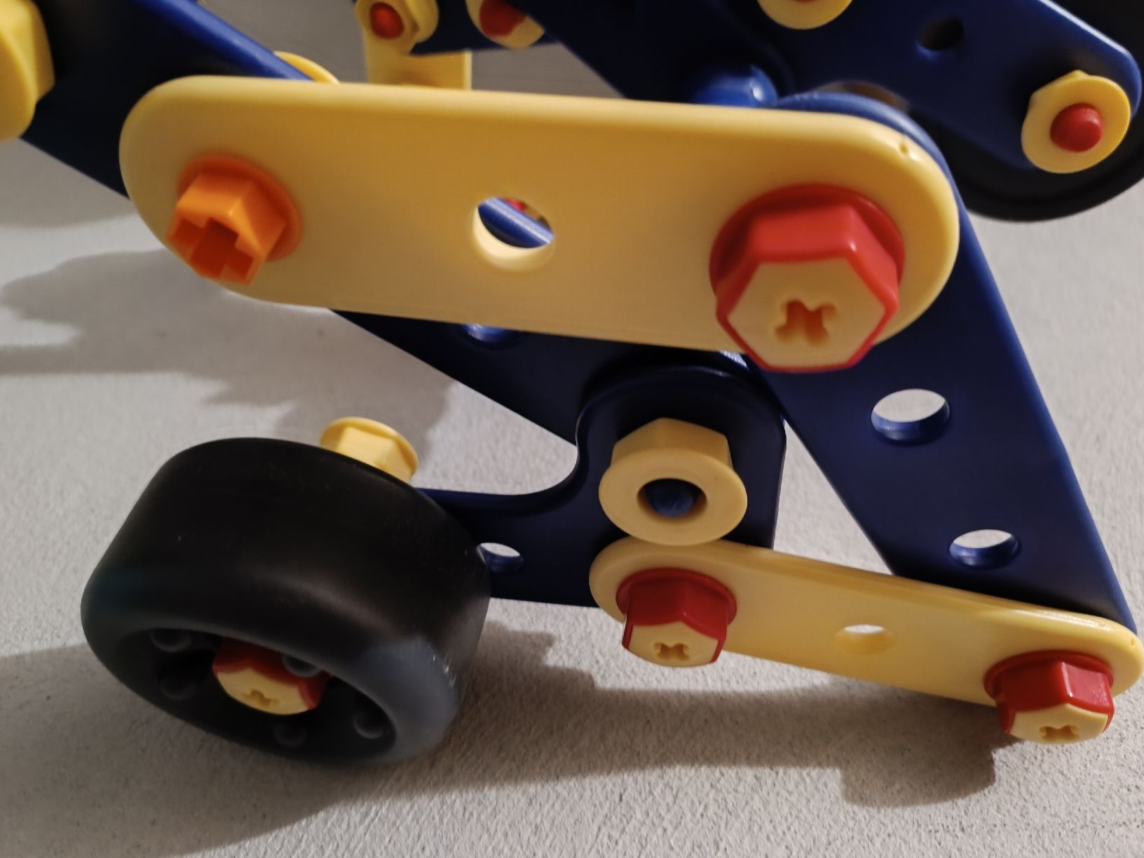 Veicoli per bambini: Kinder Fahrzeug – Usato da Dübendorf venduto da phoebe013 3