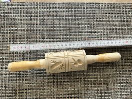 Anisteigrolle antik  